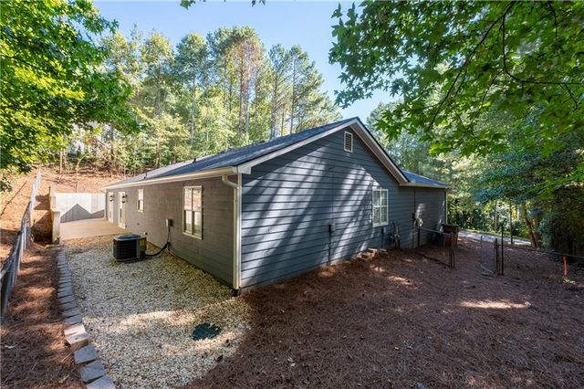 3900 Maple Wood Trail, Buford, GA 30518