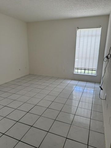10203 Forum Park Drive 142, Houston, TX 77036