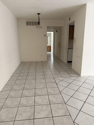 10203 Forum Park Drive 142, Houston, TX 77036