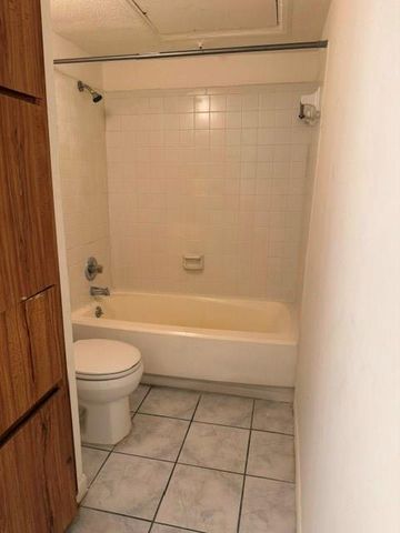 10203 Forum Park Drive 142, Houston, TX 77036
