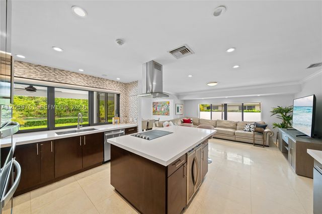 7420 SW 109th Ter, Pinecrest, FL 33156