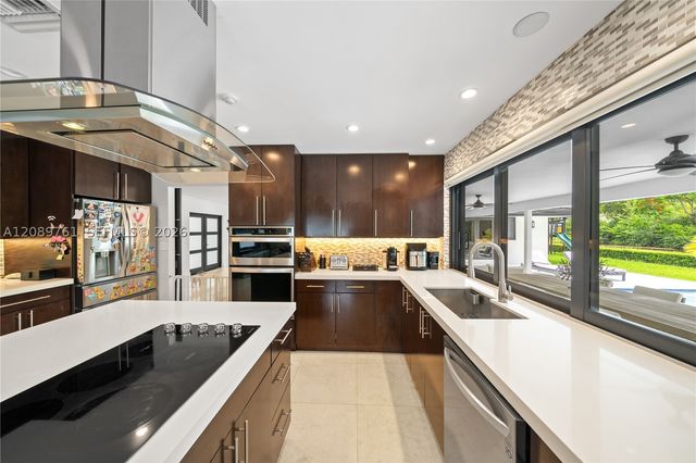 7420 SW 109th Ter, Pinecrest, FL 33156