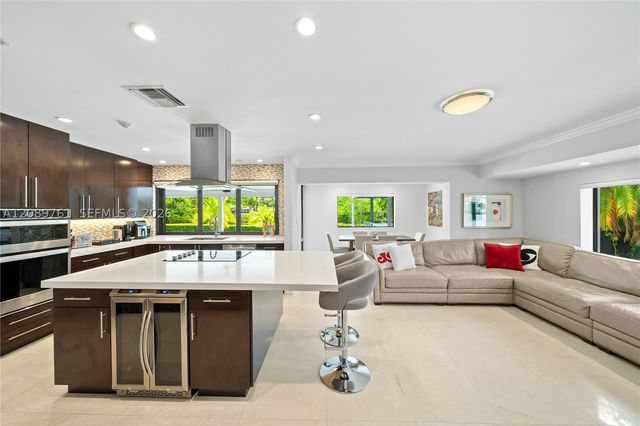 7420 SW 109th Ter, Pinecrest, FL 33156