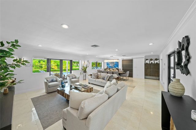 7420 SW 109th Ter, Pinecrest, FL 33156