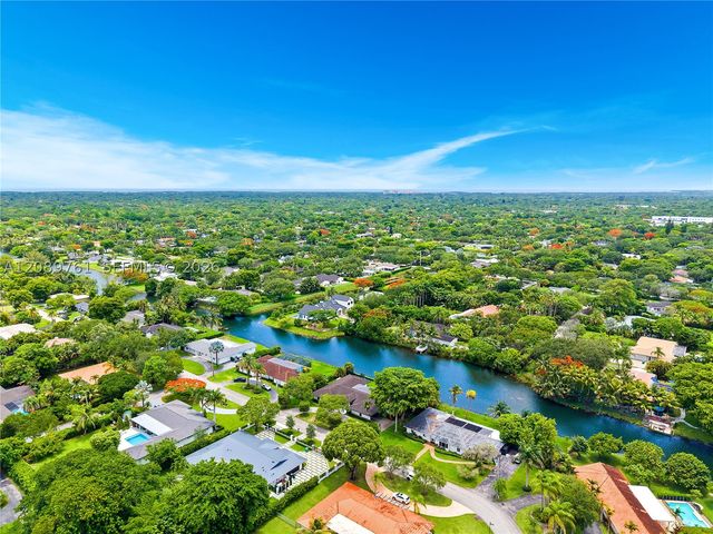 7420 SW 109th Ter, Pinecrest, FL 33156