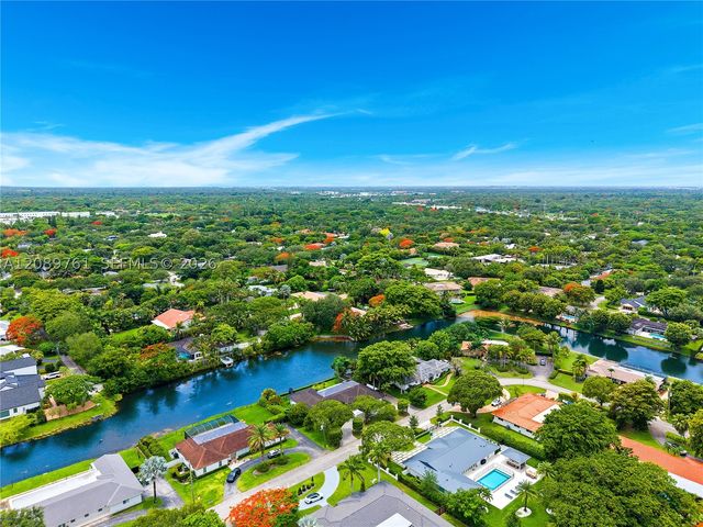 7420 SW 109th Ter, Pinecrest, FL 33156