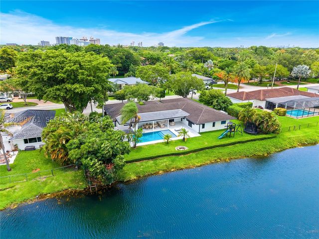 7420 SW 109th Ter, Pinecrest, FL 33156