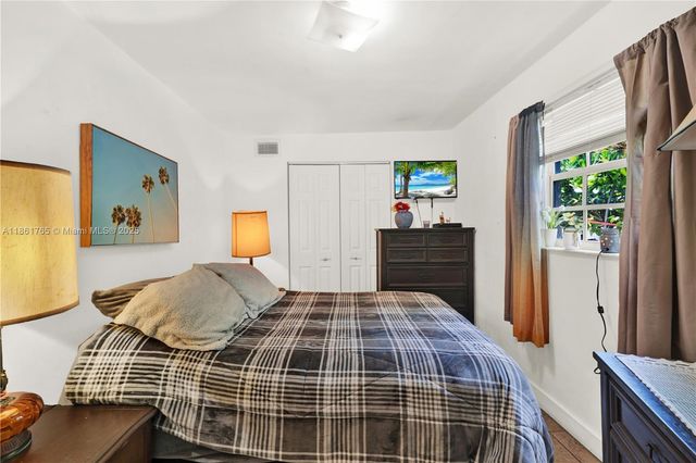 2305 NE 135th Ter, North Miami Beach, FL 33181