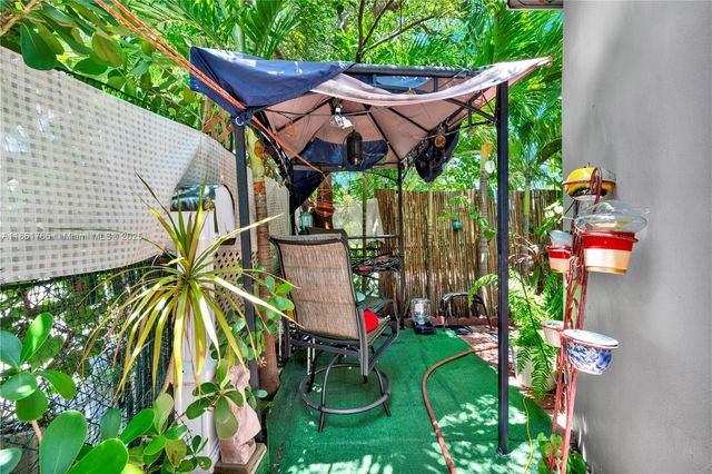 2305 NE 135th Ter, North Miami Beach, FL 33181