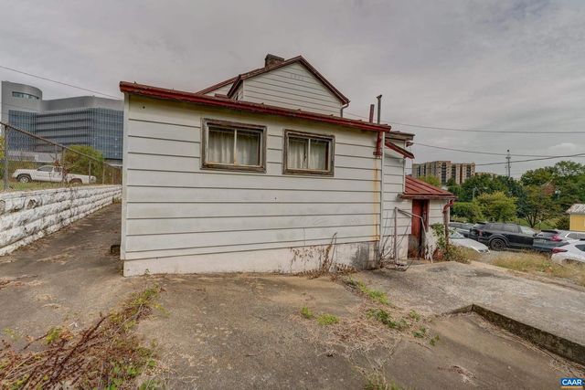 918 KING ST, Charlottesville, VA 22903