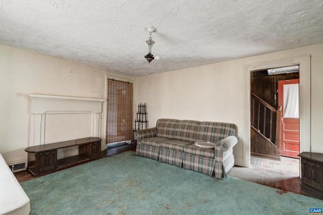 918 KING ST, Charlottesville, VA 22903