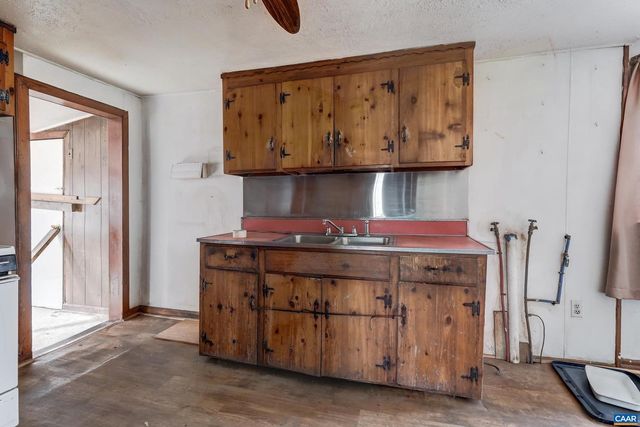 918 KING ST, Charlottesville, VA 22903