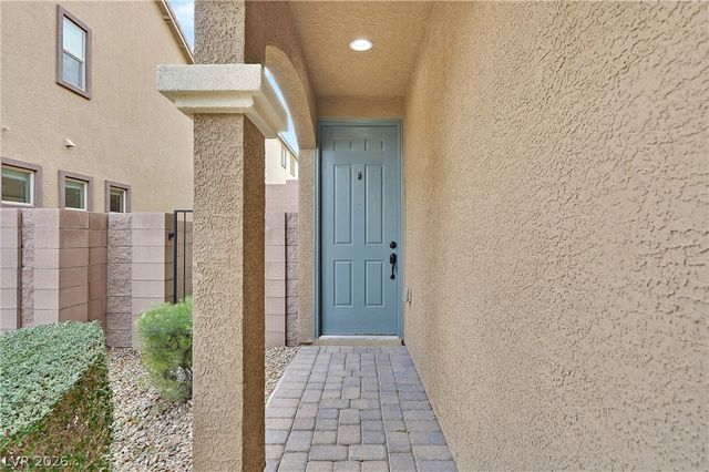 6631 Rocky Reef Street, Las Vegas, NV 89149