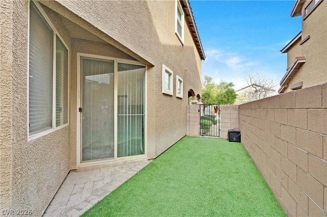 6631 Rocky Reef Street, Las Vegas, NV 89149