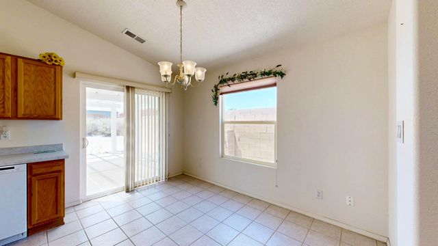 909 Benjamin Drive SE, Rio Rancho, NM 87124