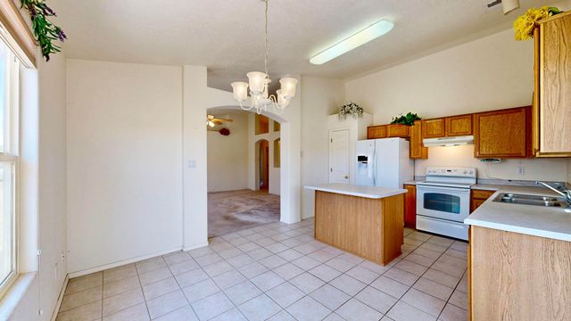 909 Benjamin Drive SE, Rio Rancho, NM 87124