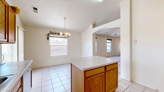 909 Benjamin Drive SE, Rio Rancho, NM 87124