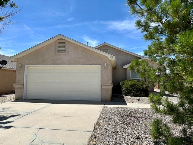 909 Benjamin Drive SE, Rio Rancho, NM 87124