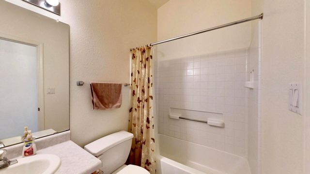 909 Benjamin Drive SE, Rio Rancho, NM 87124