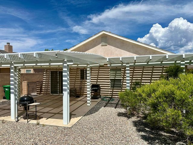 909 Benjamin Drive SE, Rio Rancho, NM 87124