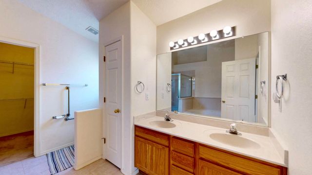 909 Benjamin Drive SE, Rio Rancho, NM 87124