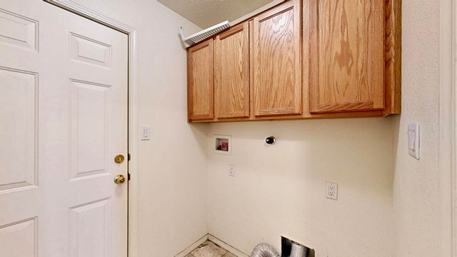 909 Benjamin Drive SE, Rio Rancho, NM 87124