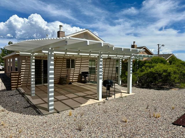 909 Benjamin Drive SE, Rio Rancho, NM 87124