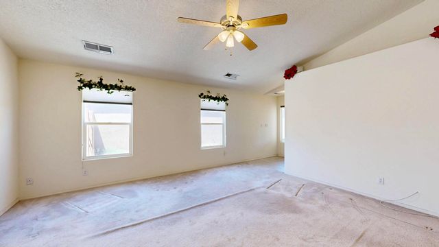 909 Benjamin Drive SE, Rio Rancho, NM 87124