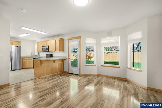 1061 Argon Av, Eugene, OR 97404