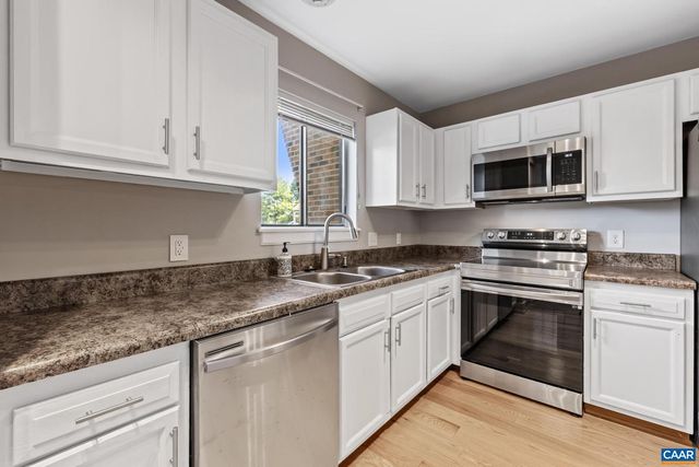 583 SOUTHAMPTON CT, Charlottesville, VA 22901