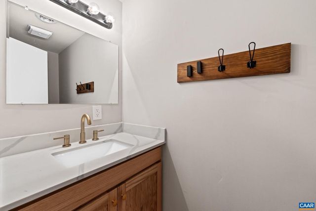 583 SOUTHAMPTON CT, Charlottesville, VA 22901