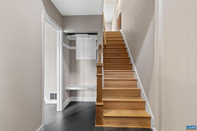 583 SOUTHAMPTON CT, Charlottesville, VA 22901