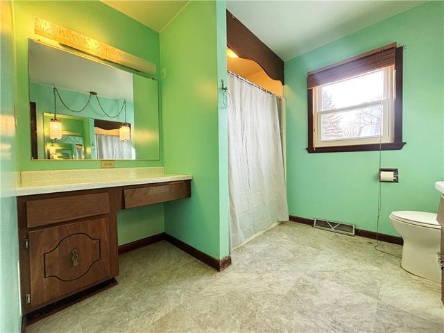 507 W Humbird Street, Rice Lake, WI 54868