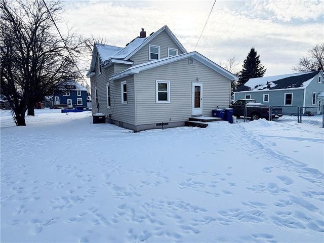 507 W Humbird Street, Rice Lake, WI 54868