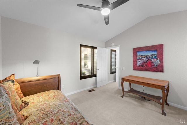 69 Fountain Grove Cir, Napa, CA 94558