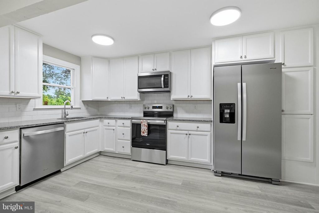 2053 MELSON RD, Wilmington, DE 19808
