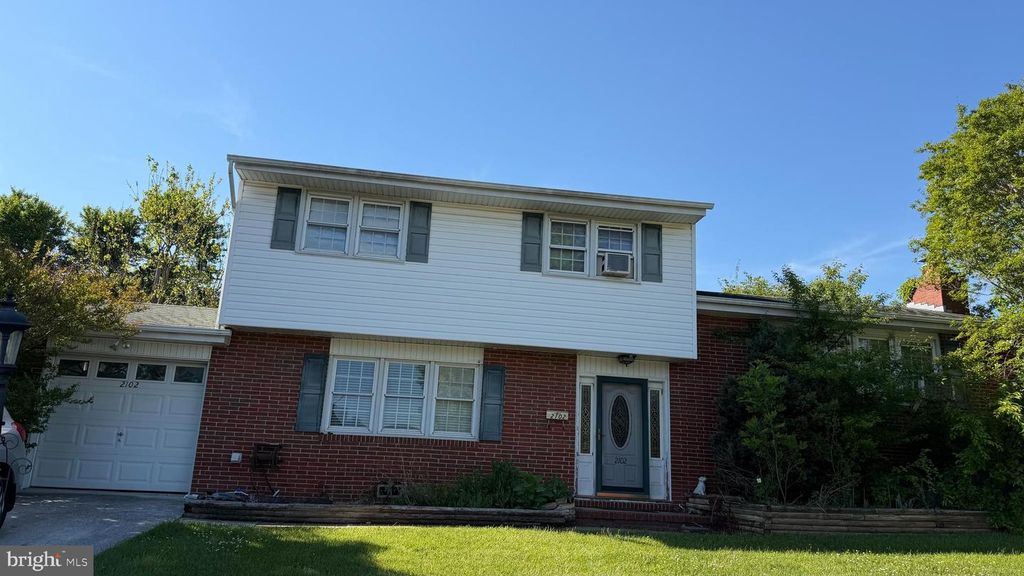 2102 FOUNTAIN HILL DR, Lutherville Timonium, MD 21093