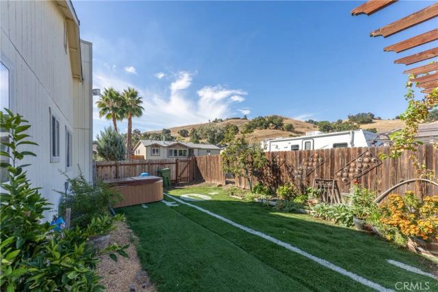 200 Island View, Lakeport, CA 95453