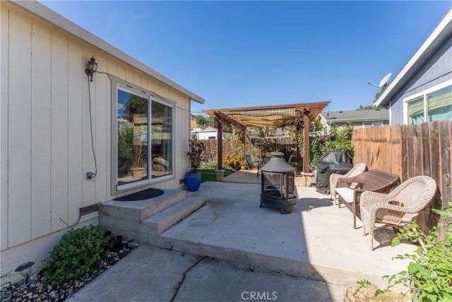 200 Island View, Lakeport, CA 95453