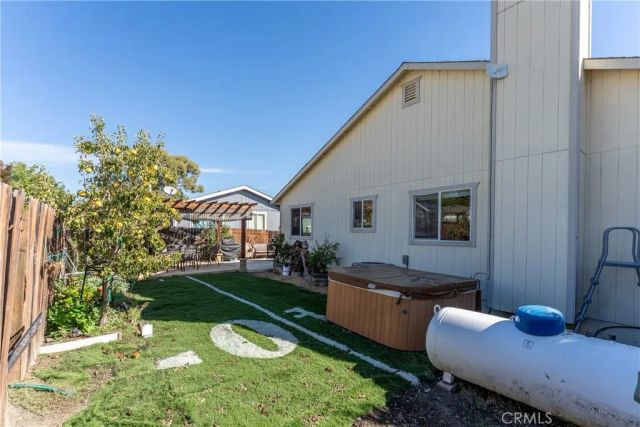 200 Island View, Lakeport, CA 95453