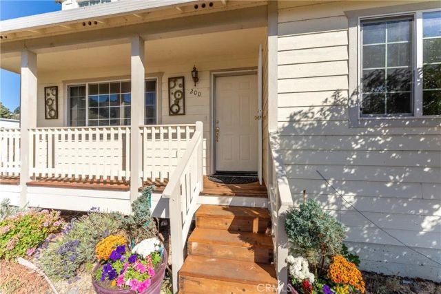 200 Island View, Lakeport, CA 95453