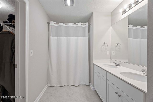 4954 BIG PINE Drive, Jacksonville, FL 32218