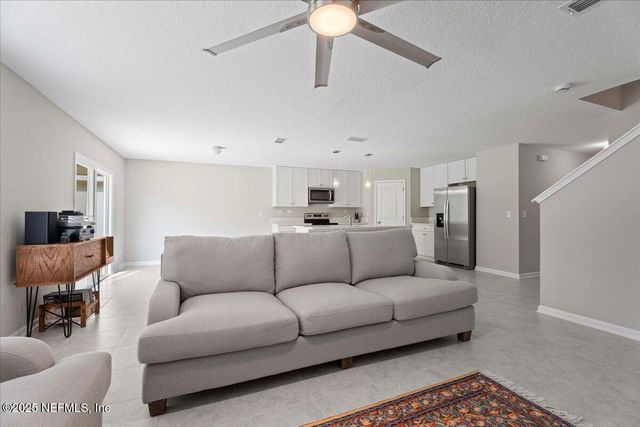 4954 BIG PINE Drive, Jacksonville, FL 32218