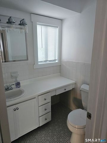 663 North Trail A, Stratford, CT 06614