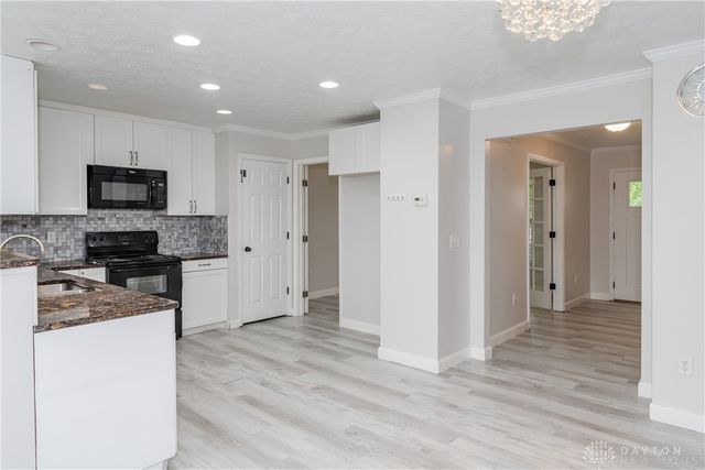 8041 Bushclover Drive, Tipp City, OH 45371