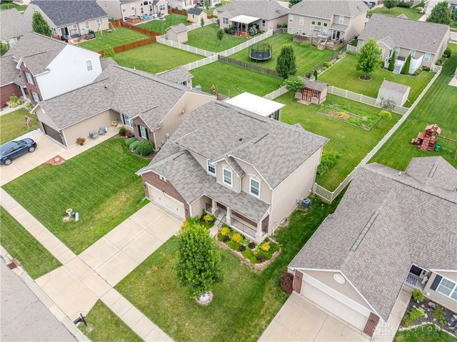 8041 Bushclover Drive, Tipp City, OH 45371