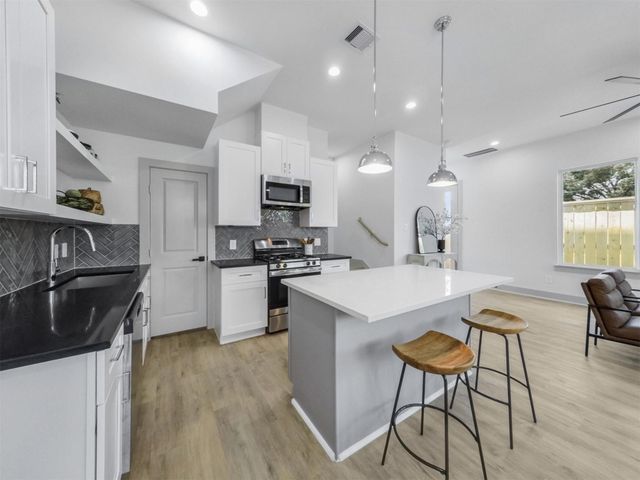 2410 Vaughn Street E, Houston, TX 77093