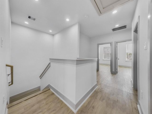 2410 Vaughn Street E, Houston, TX 77093