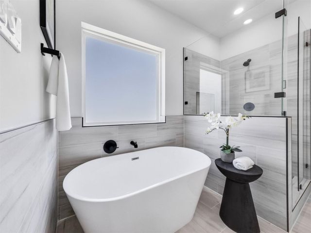 2410 Vaughn Street E, Houston, TX 77093