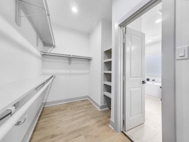 2410 Vaughn Street E, Houston, TX 77093